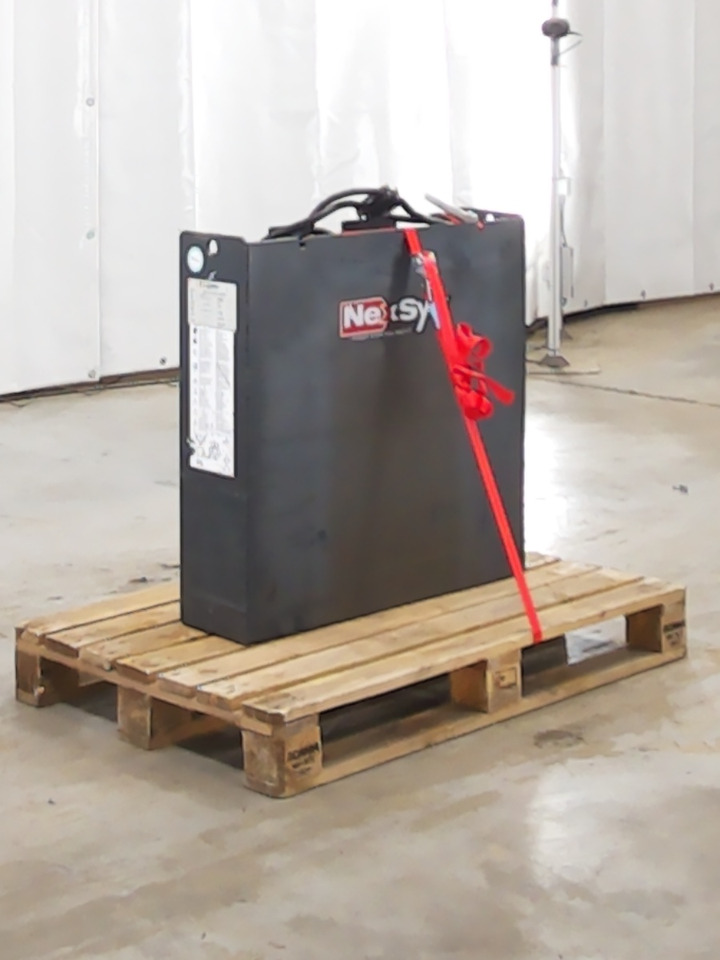 Weitere 24V420AH - آلات البناء: صور 1 Weitere 24V420AH - آلات البناء: صور 1
