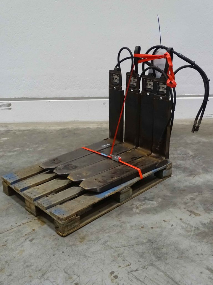 Weitere 2XANBAUGERÄTE - شوكات: صور 4 Weitere 2XANBAUGERÄTE - شوكات: صور 4