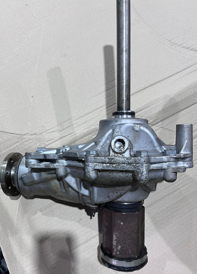 BMW 7558153 FRONT DIFFERENTIAL - علبة التروس و قطع الغيار - أخرى: صور 4 BMW 7558153 FRONT DIFFERENTIAL - علبة التروس و قطع الغيار - أخرى: صور 4