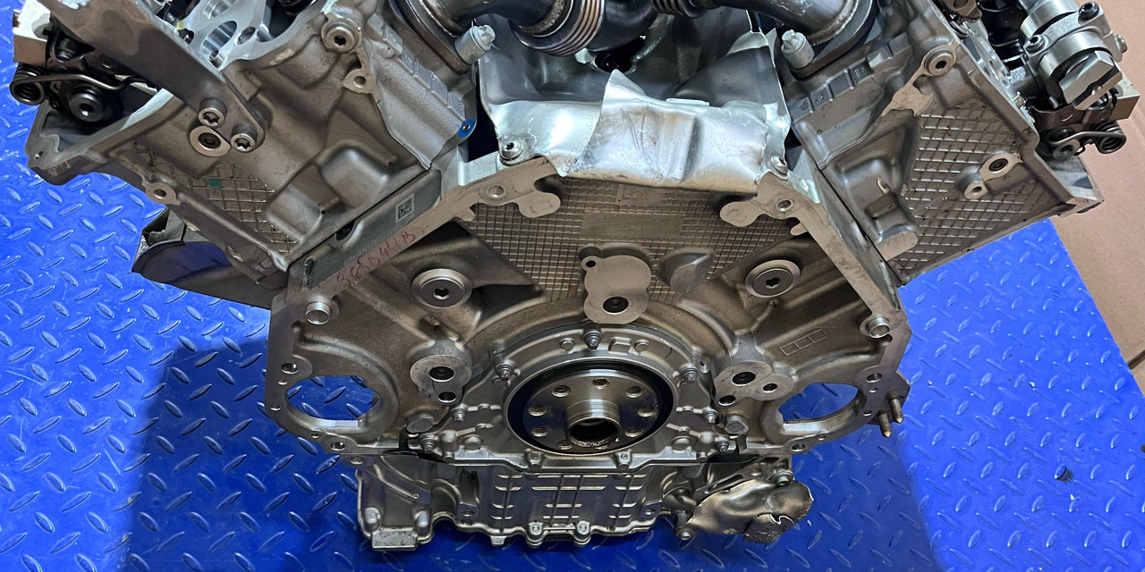 BMW Motor S63B44B Euro 6 - المحرك: صور 2 BMW Motor S63B44B Euro 6 - المحرك: صور 2