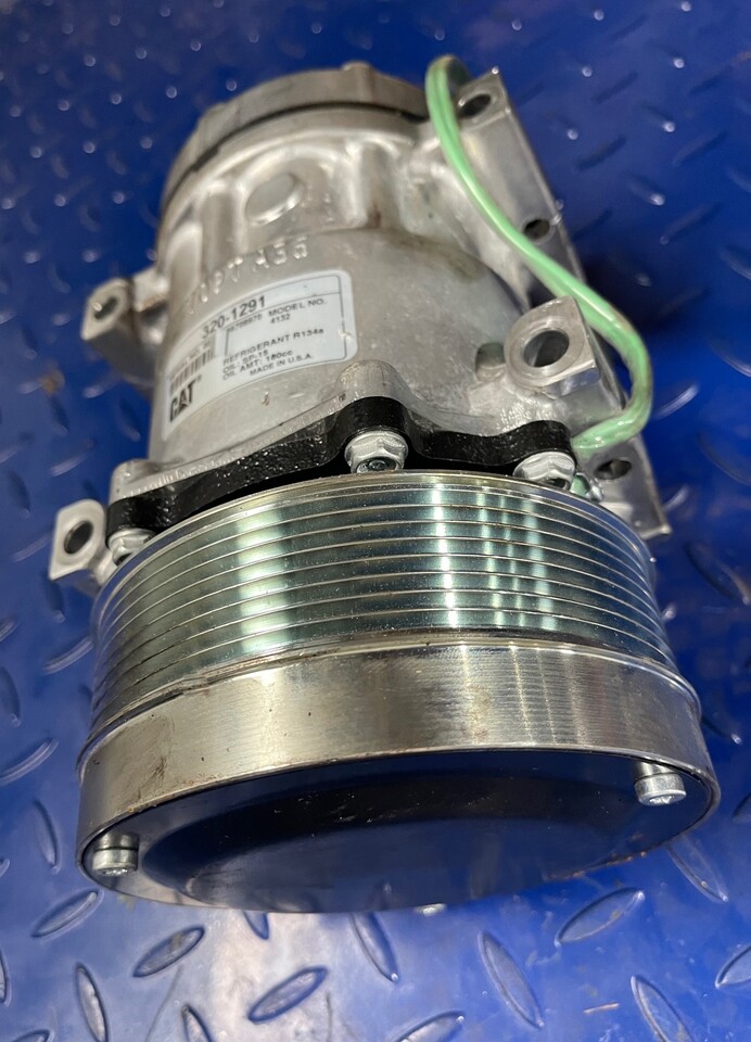 CATERPILLAR AC Clima compressor 320-1291 - كمبروسر مكيف - آلات البناء: صور 4 CATERPILLAR AC Clima compressor 320-1291 - كمبروسر مكيف - آلات البناء: صور 4