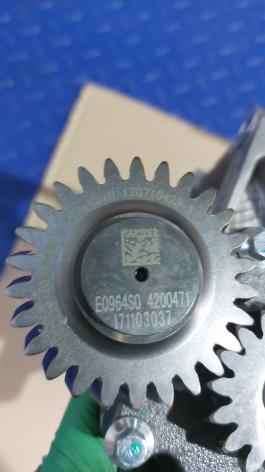 CATERPILLAR oil pump C4.4, C6.6 4200471 - ضخ النفط - شاحنة: صور 3 CATERPILLAR oil pump C4.4, C6.6 4200471 - ضخ النفط - شاحنة: صور 3