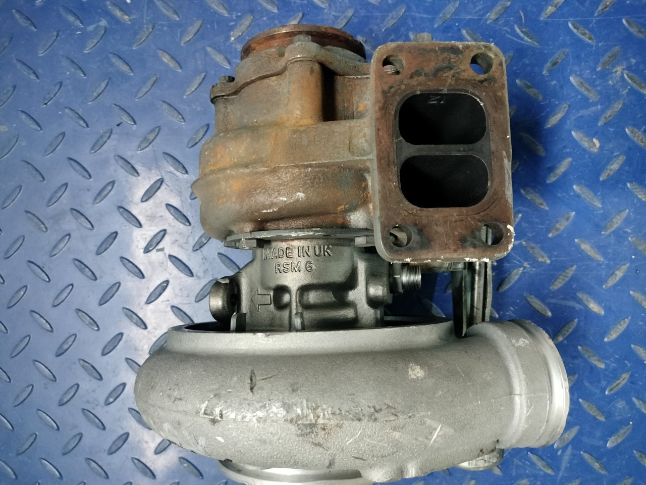 HOLSET 3767397-Holset HX35W - الشاحن التوربيني - شاحنة: صور 1 HOLSET 3767397-Holset HX35W - الشاحن التوربيني - شاحنة: صور 1