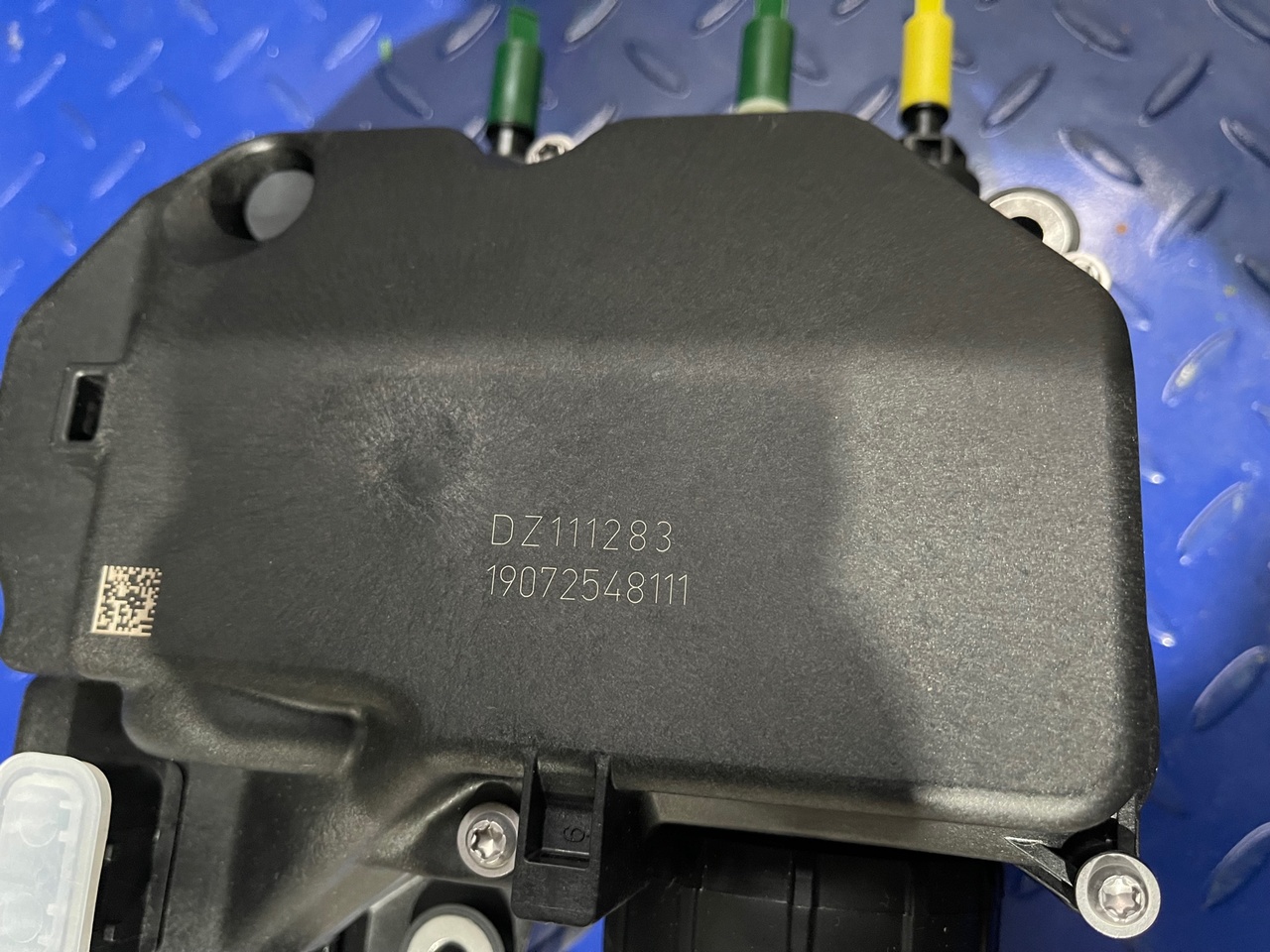 John Deere 8400 Harvester SCR Pump DZ111283 - نظام العادم - آلة حصاد: صور 4 John Deere 8400 Harvester SCR Pump DZ111283 - نظام العادم - آلة حصاد: صور 4