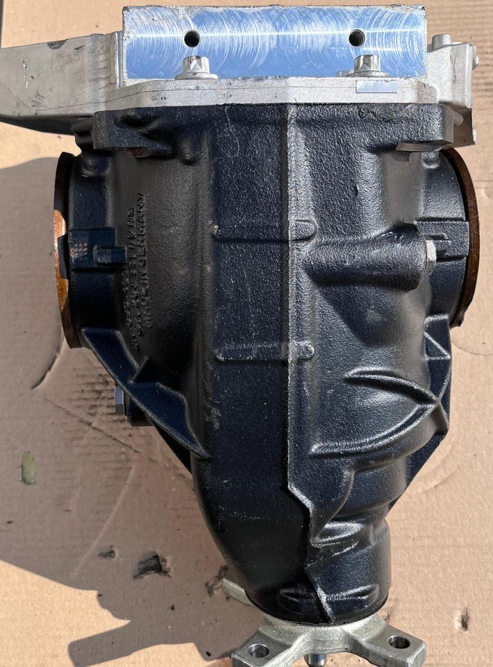 MERCEDES-BENZ C-Class Rear Differential W205 A2053500124 - التفاضلية والعتاد: صور 1 MERCEDES-BENZ C-Class Rear Differential W205 A2053500124 - التفاضلية والعتاد: صور 1