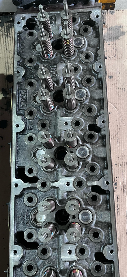 Mercedes Actros MP4 Euro 6 Cylinderhead OM470 - المحرك و قطع الغيار - شاحنة: صور 2 Mercedes Actros MP4 Euro 6 Cylinderhead OM470 - المحرك و قطع الغيار - شاحنة: صور 2