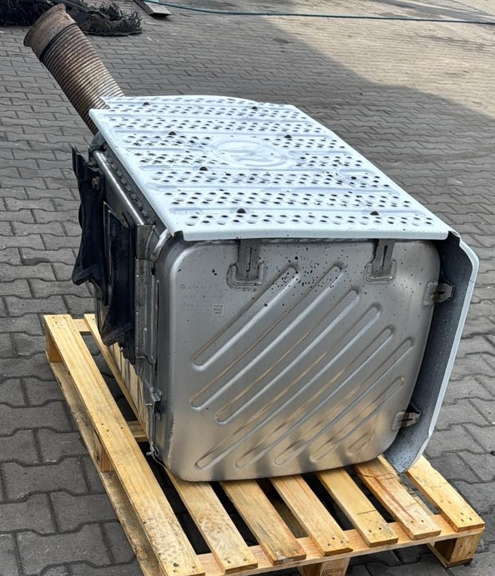 Mercedes Exhaust Euro 5 EEW OM471 12.8L A0054904512 - قطع الغيار: صور 4 Mercedes Exhaust Euro 5 EEW OM471 12.8L A0054904512 - قطع الغيار: صور 4