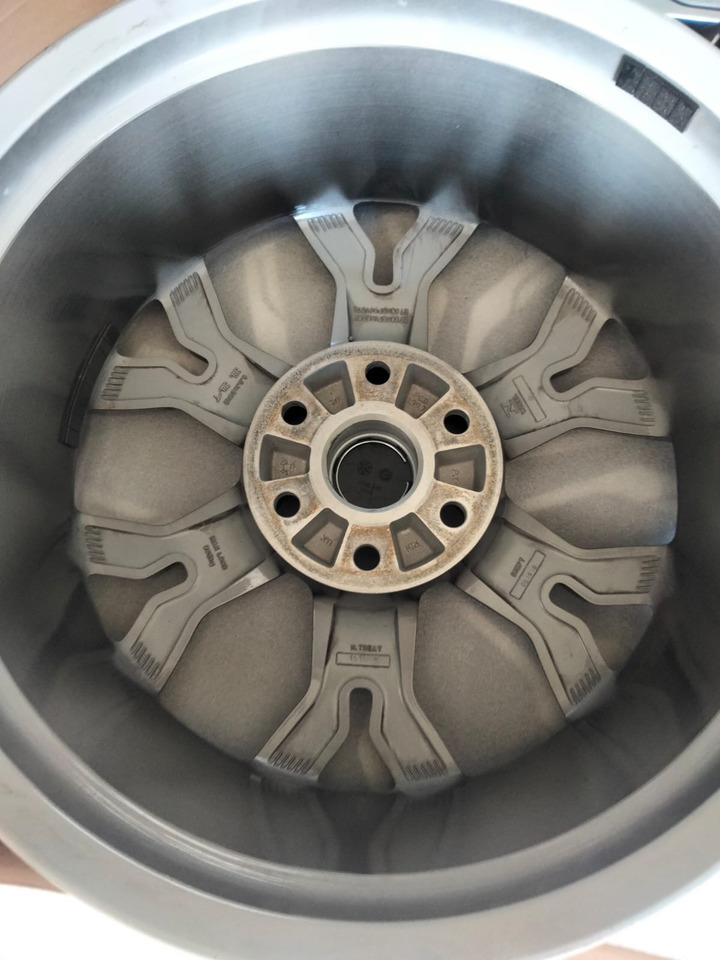 Mitsubishi Pajero L200 20 Zoll original Rims KBA50710 - الجنوط - سيارة: صور 5 Mitsubishi Pajero L200 20 Zoll original Rims KBA50710 - الجنوط - سيارة: صور 5