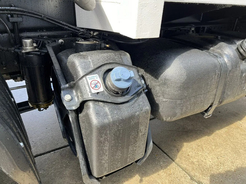 Mercedes-Benz Accelo 815 4x2 Garbage Compactor (2 units) Accelo 815 4x2 Garbage Compactor (2 units) إيجار Mercedes-Benz Accelo 815 4x2 Garbage Compactor (2 units) Accelo 815 4x2 Garbage Compactor (2 units): صور 14