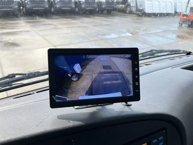 Mercedes-Benz Accelo 815 4x2 Garbage Compactor (2 units) Accelo 815 4x2 Garbage Compactor (2 units) إيجار Mercedes-Benz Accelo 815 4x2 Garbage Compactor (2 units) Accelo 815 4x2 Garbage Compactor (2 units): صور 20