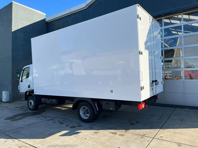 Mercedes-Benz Accelo 915 4x2 Closed Cargo Truck - بصندوق مغلق شاحنة: صور 3 Mercedes-Benz Accelo 915 4x2 Closed Cargo Truck - بصندوق مغلق شاحنة: صور 3
