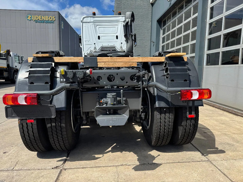 Mercedes-Benz Arocs 4058 AS 6x6 Tractor Head 180T Push Pull EURO-3 - شاحنة جرار: صور 3 Mercedes-Benz Arocs 4058 AS 6x6 Tractor Head 180T Push Pull EURO-3 - شاحنة جرار: صور 3