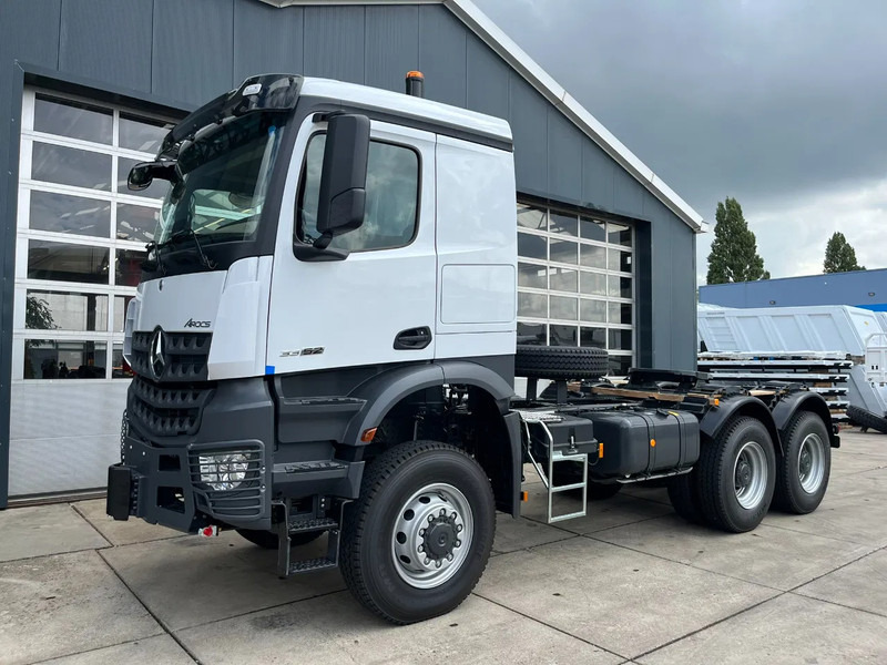 Mercedes-Benz Arocs 4058 AS 6x6 Tractor Head 180T Push Pull euro3 (Pre order) - شاحنة جرار: صور 1 Mercedes-Benz Arocs 4058 AS 6x6 Tractor Head 180T Push Pull euro3 (Pre order) - شاحنة جرار: صور 1