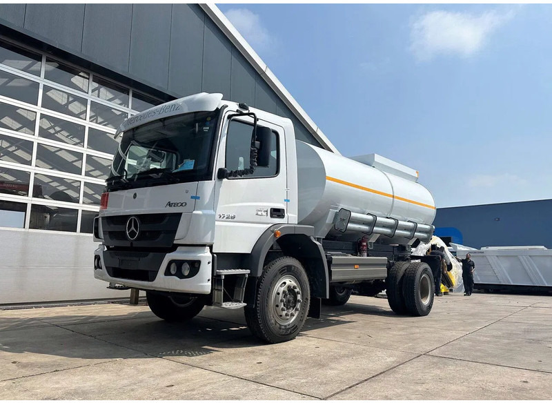 Mercedes-Benz Atego 1725 4×4 Fuel Tank Truck - شاحنة صهريج: صور 1 Mercedes-Benz Atego 1725 4×4 Fuel Tank Truck - شاحنة صهريج: صور 1