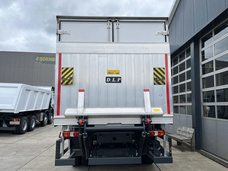 Mercedes-Benz Atego 1725 4x4 Refrigerator Truck (1 unit) - مبردة شاحنة: صور 5 Mercedes-Benz Atego 1725 4x4 Refrigerator Truck (1 unit) - مبردة شاحنة: صور 5