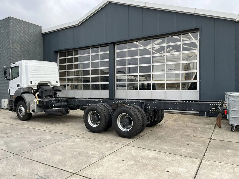 Mercedes-Benz Axor 3344 6x4 Chassis Cabin - الشاسيه شاحنة: صور 3 Mercedes-Benz Axor 3344 6x4 Chassis Cabin - الشاسيه شاحنة: صور 3