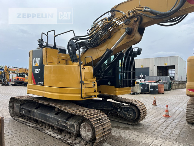 Cat 325FL - حفارات زحافة: صور 2 Cat 325FL - حفارات زحافة: صور 2