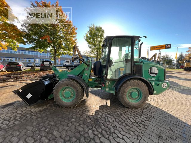 Cat 906M - اللودر بعجل: صور 1 Cat 906M - اللودر بعجل: صور 1