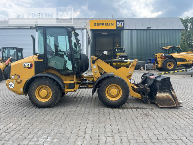 Cat 907M - اللودر بعجل: صور 4 Cat 907M - اللودر بعجل: صور 4