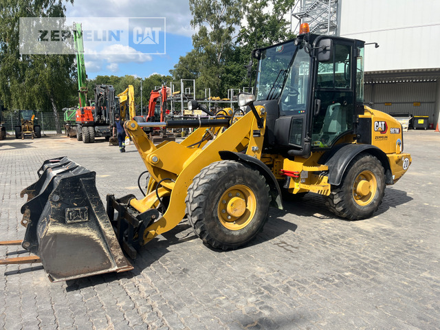 Cat 907M - اللودر بعجل: صور 1 Cat 907M - اللودر بعجل: صور 1