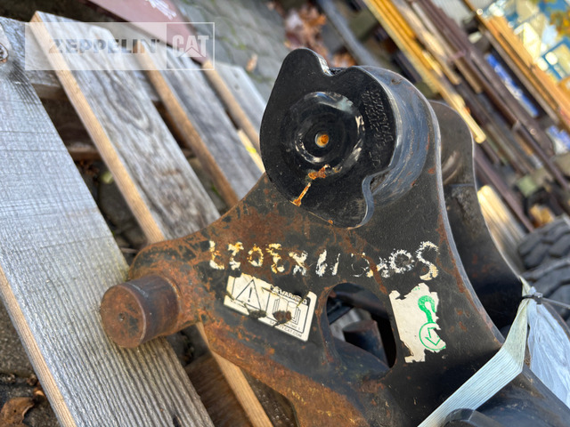 Cat CW05 - وصلة الربط للمعدات المعلقة - آلات البناء: صور 2 Cat CW05 - وصلة الربط للمعدات المعلقة - آلات البناء: صور 2