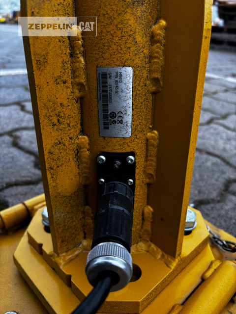 Cat LASER - معدات البناء: صور 2 Cat LASER - معدات البناء: صور 2