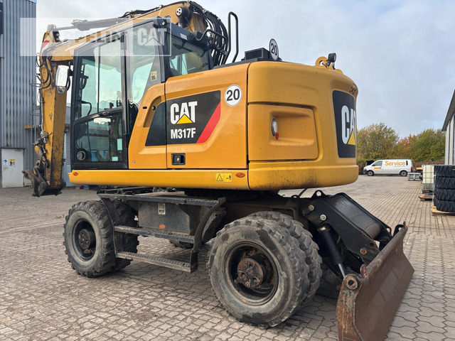 Cat M317F - حفارة على عجلات: صور 1 Cat M317F - حفارة على عجلات: صور 1