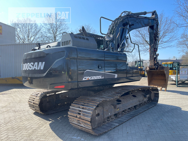 Doosan DX225LC-5 - حفارات زحافة: صور 3 Doosan DX225LC-5 - حفارات زحافة: صور 3