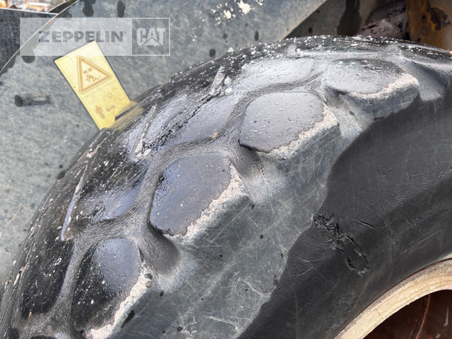 Komatsu WA250 - اللودر بعجل: صور 5 Komatsu WA250 - اللودر بعجل: صور 5