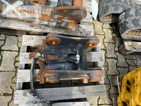 Komponenten CW10 an Cat 308ECR - وصلة الربط للمعدات المعلقة - آلات البناء: صور 2 Komponenten CW10 an Cat 308ECR - وصلة الربط للمعدات المعلقة - آلات البناء: صور 2