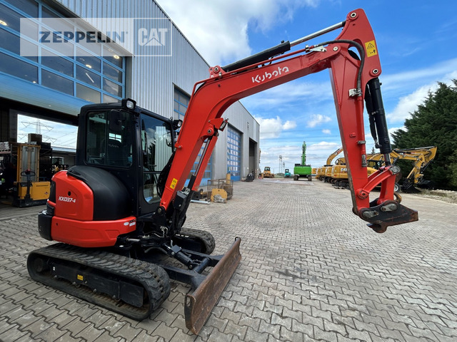 Kubota KX037-4 - حفارة مصغرة: صور 1 Kubota KX037-4 - حفارة مصغرة: صور 1
