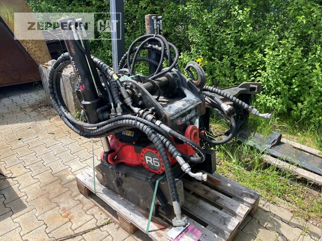 Rototilt ROTOTILT - وصلة الربط للمعدات المعلقة - آلات البناء: صور 1 Rototilt ROTOTILT - وصلة الربط للمعدات المعلقة - آلات البناء: صور 1