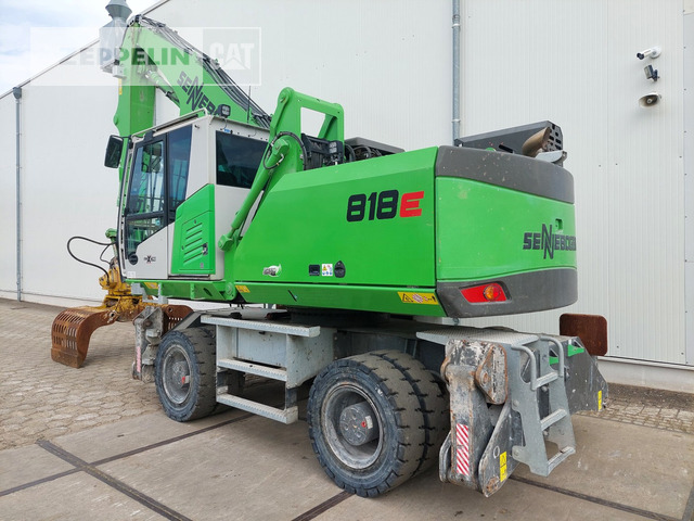 Sennebogen 818 - حفارة النقل والشحن: صور 3 Sennebogen 818 - حفارة النقل والشحن: صور 3