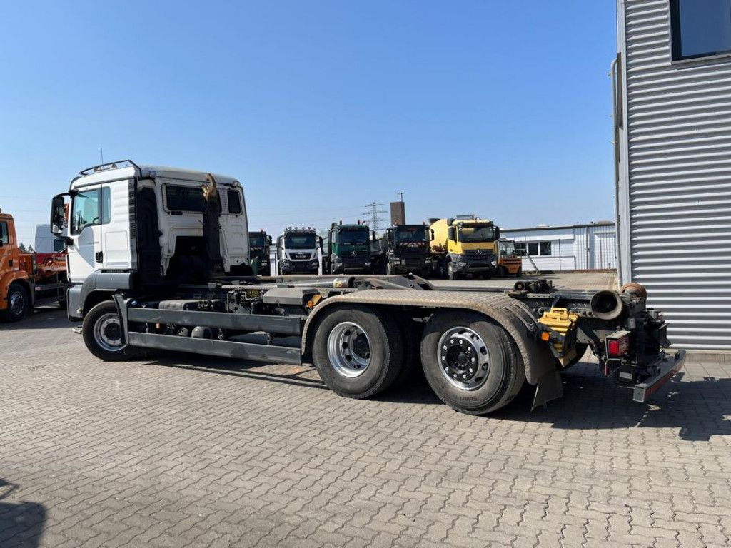 MAN TG-S 26.420/6x2 Abrollkipper - شاحنة ذات الخطاف: صور 5 MAN TG-S 26.420/6x2 Abrollkipper - شاحنة ذات الخطاف: صور 5