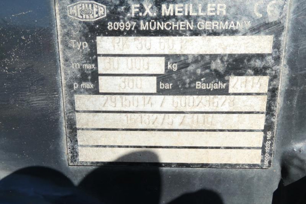 MAN TG-S 35.480 8x4 BL Abrollkipper mit Kran Penz-15L9.80+Meiller RK 30.60L  Lenk-Lift Achse - شاحنة ذات الخطاف, شاحنة كرين: صور 4 MAN TG-S 35.480 8x4 BL Abrollkipper mit Kran Penz-15L9.80+Meiller RK 30.60L  Lenk-Lift Achse - شاحنة ذات الخطاف, شاحنة كرين: صور 4