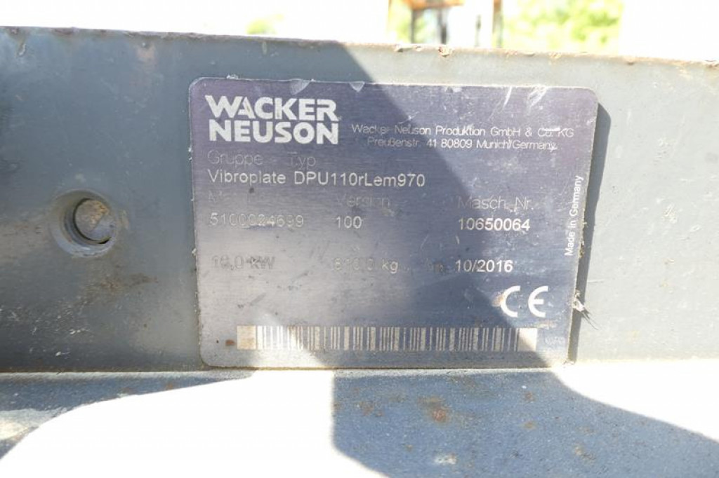 Wacker Neuson SE Rüttelplatte DPU 110rLem970 Baumaschine inkl. Fernbedienung - صفائح اهتزازية: صور 4 Wacker Neuson SE Rüttelplatte DPU 110rLem970 Baumaschine inkl. Fernbedienung - صفائح اهتزازية: صور 4