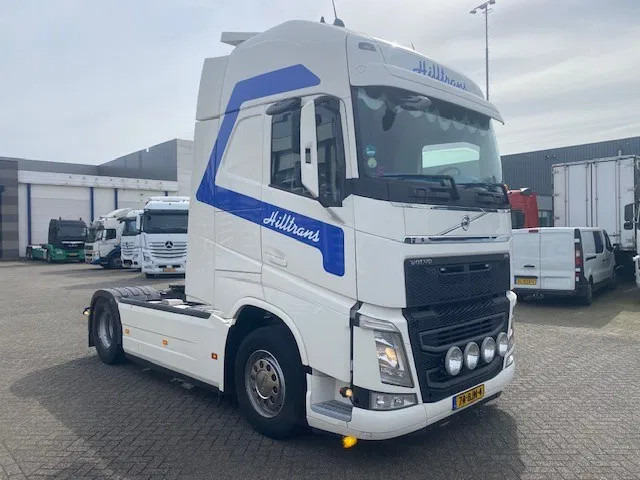 Volvo FH 13.460 XL cabine, euro 6 , full spoilered, smart tacho , new clutch ,beauty..... - شاحنة جرار: صور 2 Volvo FH 13.460 XL cabine, euro 6 , full spoilered, smart tacho , new clutch ,beauty..... - شاحنة جرار: صور 2