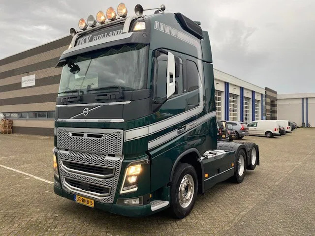 Volvo FH 16 6x2 sleepas trekker ,DL ,750 pk, XL cabine , schuifschotel . - شاحنة جرار: صور 1 Volvo FH 16 6x2 sleepas trekker ,DL ,750 pk, XL cabine , schuifschotel . - شاحنة جرار: صور 1