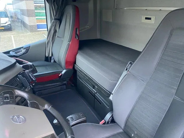 Volvo FH 500 globe euro 6 full spoilered, mot approval - شاحنة جرار: صور 4 Volvo FH 500 globe euro 6 full spoilered, mot approval - شاحنة جرار: صور 4