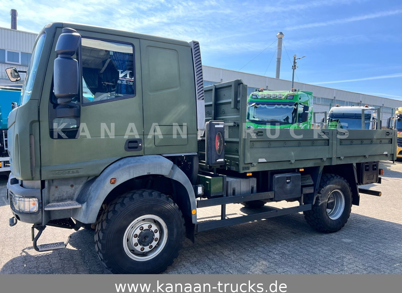 Iveco ML100E22WM-BW 4x4 Miltär Camper Exped 19 TKm - شاحنات مسطحة: صور 5 Iveco ML100E22WM-BW 4x4 Miltär Camper Exped 19 TKm - شاحنات مسطحة: صور 5