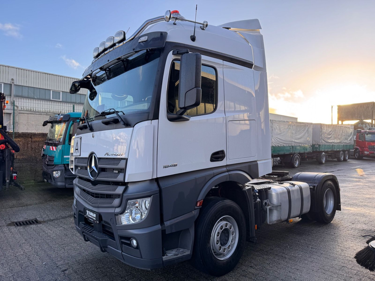 Mercedes-Benz 1846 Actros 5  Hydr. Kipper / Walkingfloor 2-Weg - شاحنة جرار: صور 2 Mercedes-Benz 1846 Actros 5  Hydr. Kipper / Walkingfloor 2-Weg - شاحنة جرار: صور 2