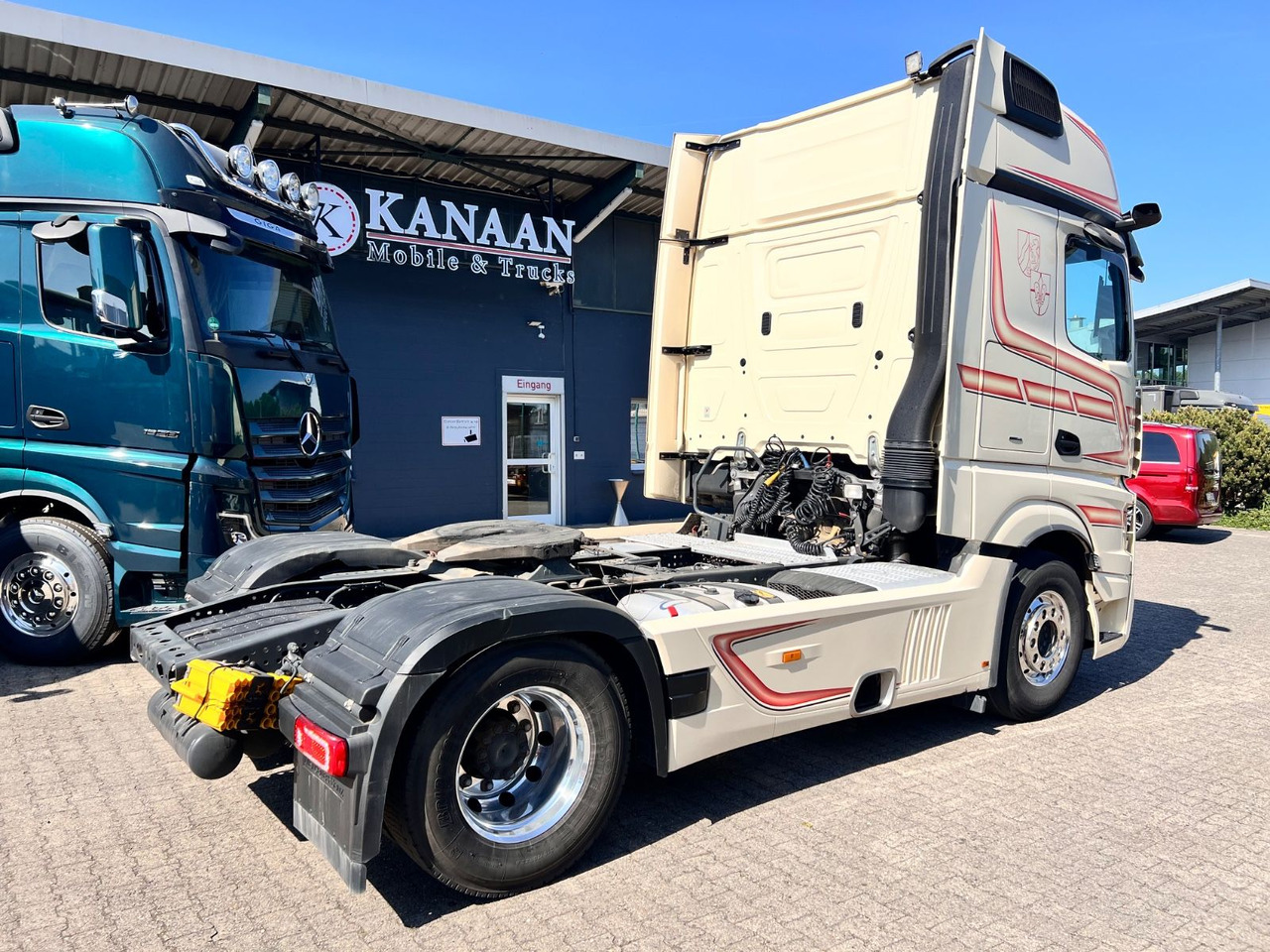 Mercedes-Benz 1848 LS Actros 5 GigaSpace - شاحنة جرار: صور 4 Mercedes-Benz 1848 LS Actros 5 GigaSpace - شاحنة جرار: صور 4