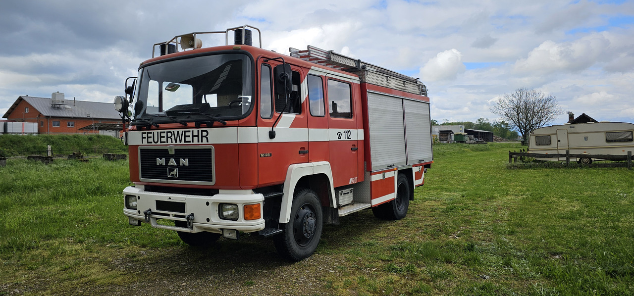 MAN 12.232 Feuerwehr Firetruck Autobomba - المطافئ: صور 3 MAN 12.232 Feuerwehr Firetruck Autobomba - المطافئ: صور 3