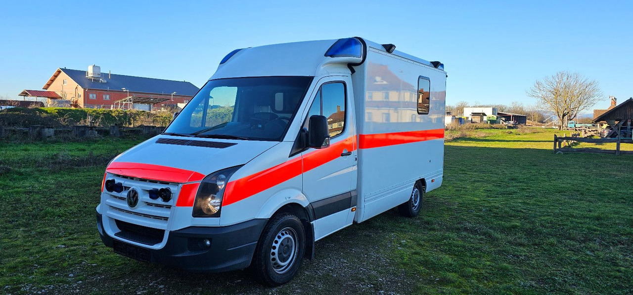 Volkswagen Crafter ELW Rettungswagen Camper Van - سيارة إسعاف: صور 2 Volkswagen Crafter ELW Rettungswagen Camper Van - سيارة إسعاف: صور 2