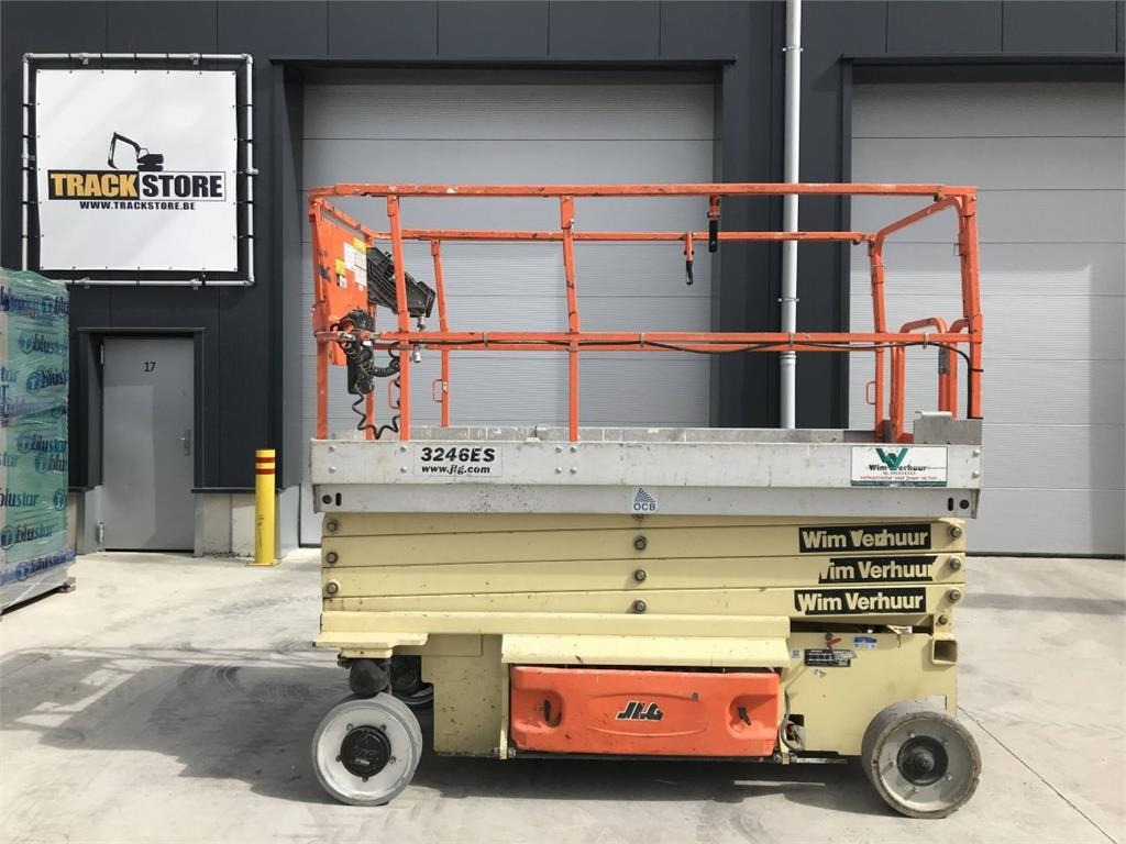 JLG 3246ES (1240) - رافعات مقصية: صور 1 JLG 3246ES (1240) - رافعات مقصية: صور 1