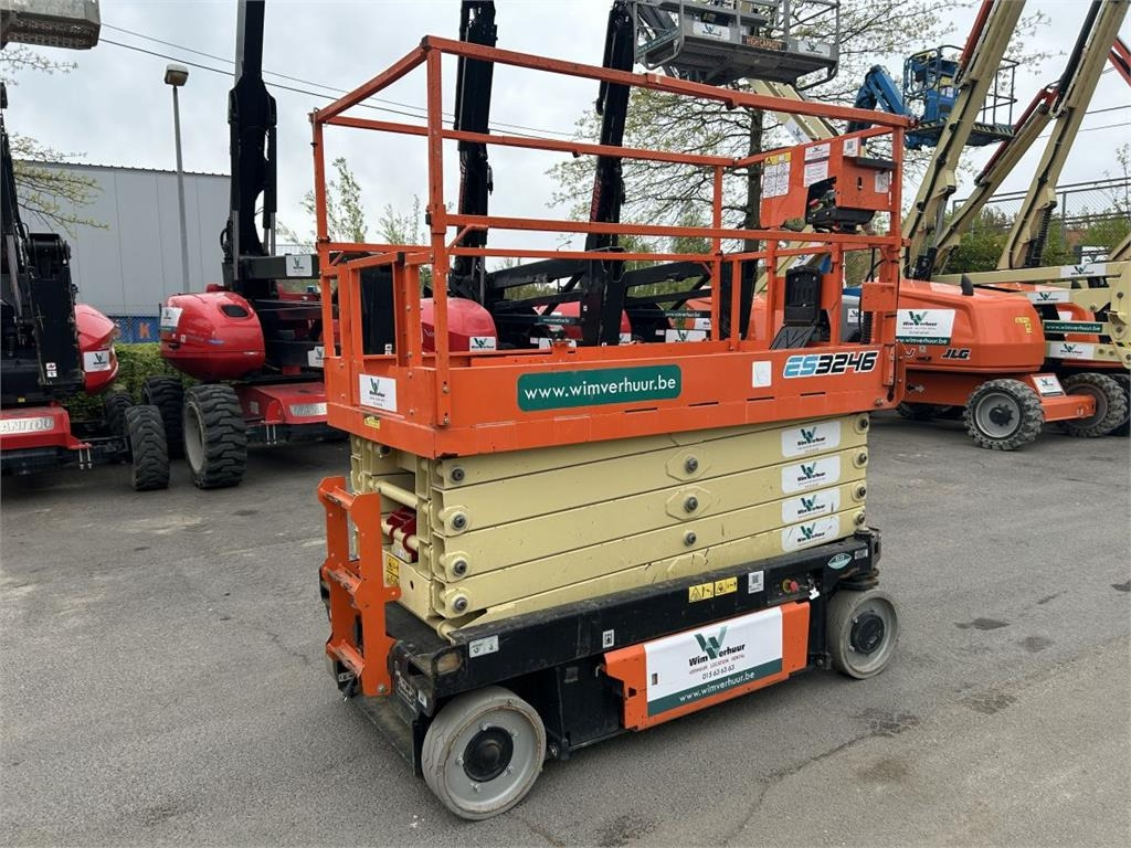 JLG 3246ES (6778) - رافعات مقصية: صور 2 JLG 3246ES (6778) - رافعات مقصية: صور 2