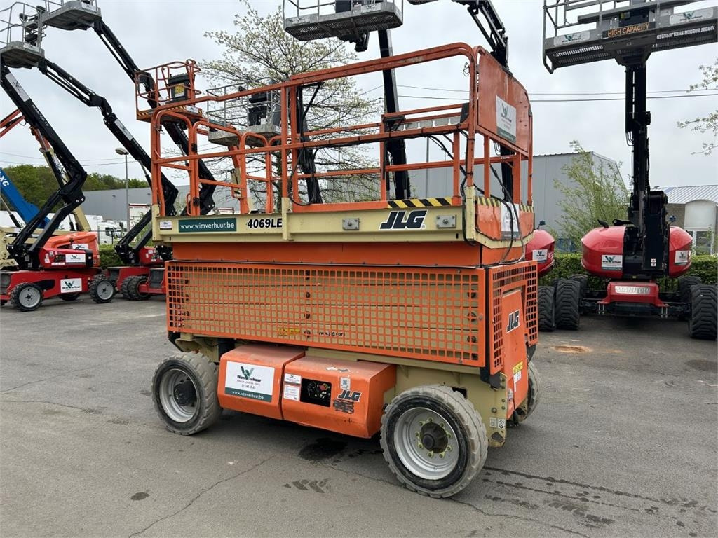 JLG 4069 LE (3614) - رافعات مقصية: صور 3 JLG 4069 LE (3614) - رافعات مقصية: صور 3