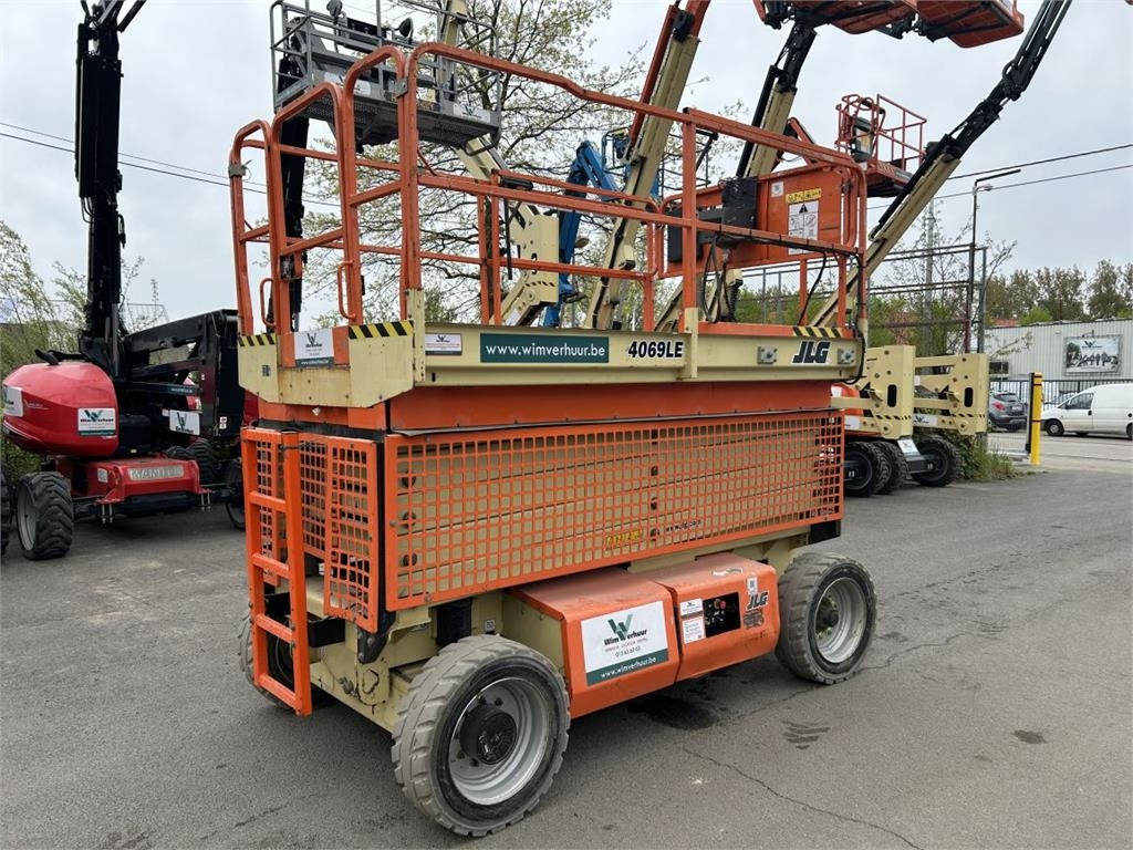 JLG 4069 LE (3614) - رافعات مقصية: صور 1 JLG 4069 LE (3614) - رافعات مقصية: صور 1