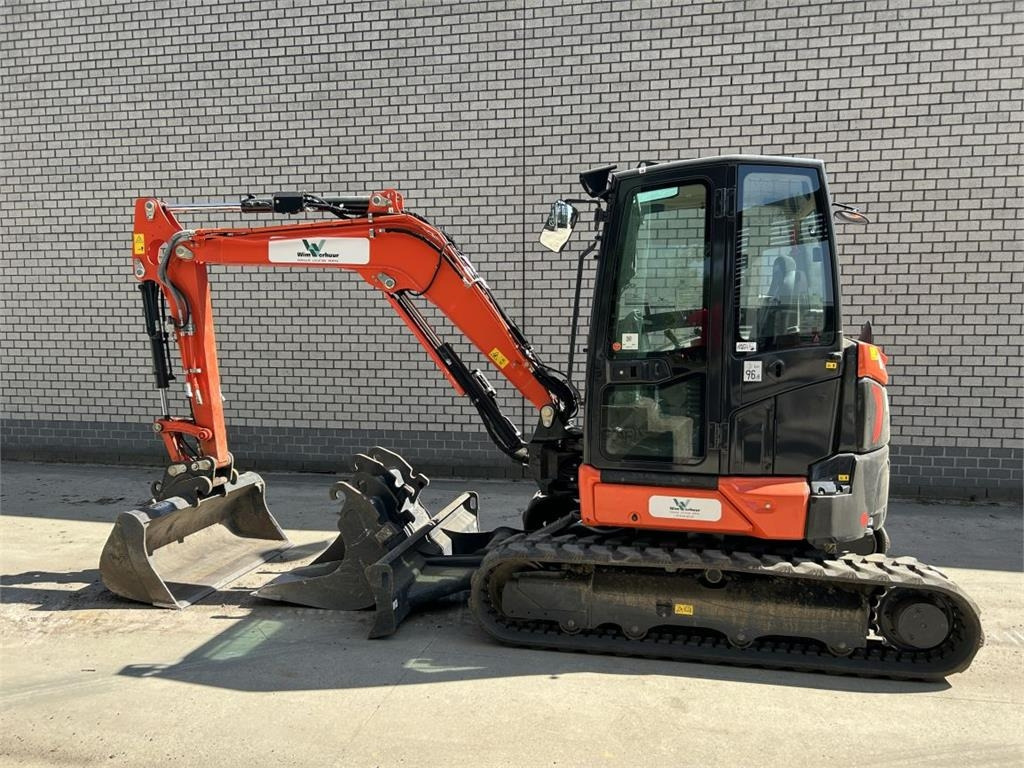 Kubota U50-5 (9613) - حفارة مصغرة: صور 1 Kubota U50-5 (9613) - حفارة مصغرة: صور 1