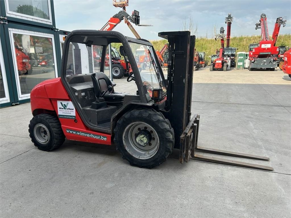 Manitou MH25-4 - شاحنات الطرق الوعرة: صور 2 Manitou MH25-4 - شاحنات الطرق الوعرة: صور 2